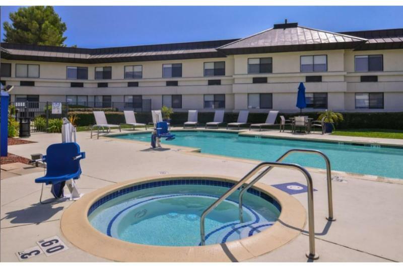 Holiday Inn Express Walnut Creek By Ihg Esterno foto