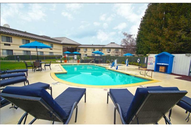 Holiday Inn Express Walnut Creek By Ihg Esterno foto